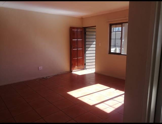 2 BEDROOM SIMPLEX RENTED IN MEYERSDAL